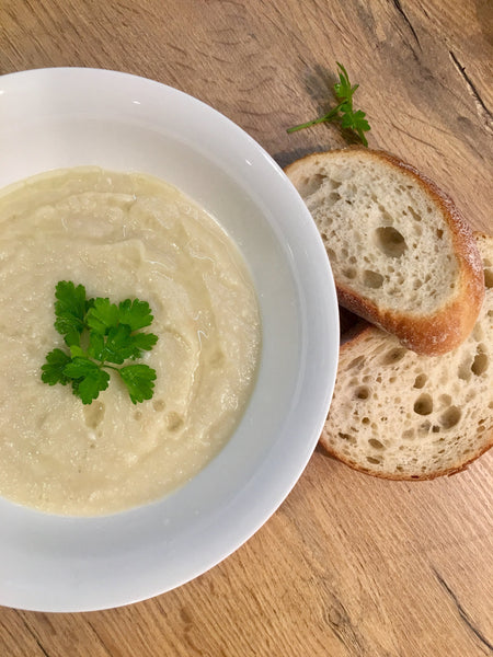 Vegan Macadamia Cauliflower Soup with Leak