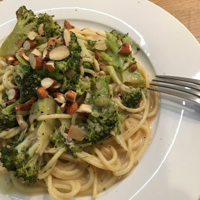 Super Delicious And Creamy Brocolli Pasta